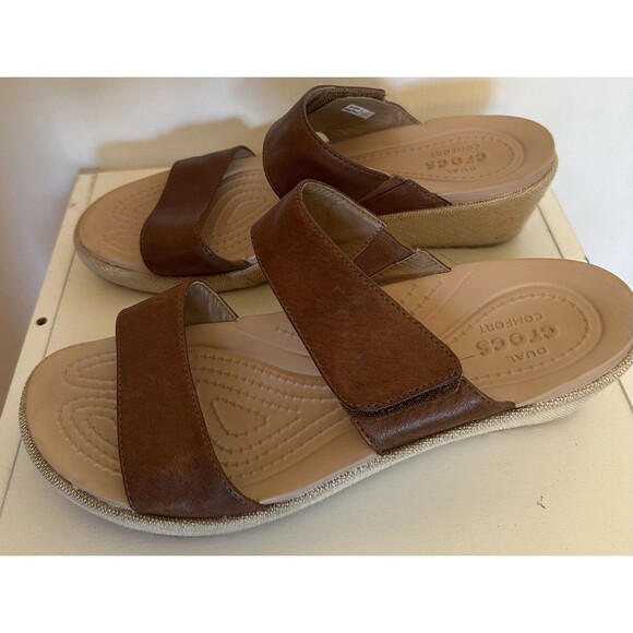 Crocs Women’s W9 Dual Comfort Brown Leather Slide Sandals Adjustable Straps - Picture 3 of 6